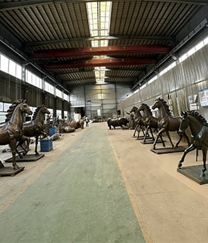 You Fine Bronze Horse foundry exterior workshop building in Quyang China