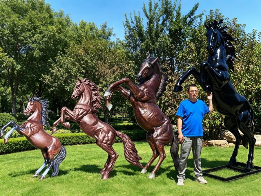 Custom size bronze horse sculpture example